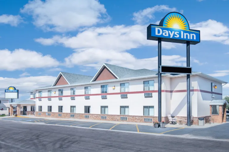 Days Inn by Wyndham - Badlands Hospitality Days Inn by Wyndham
